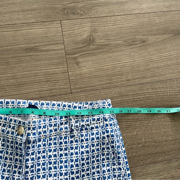 Tommy Bahama Womens Blue White Geometric Pattern Bermuda Shorts Size 4 - Picture 6 of 8